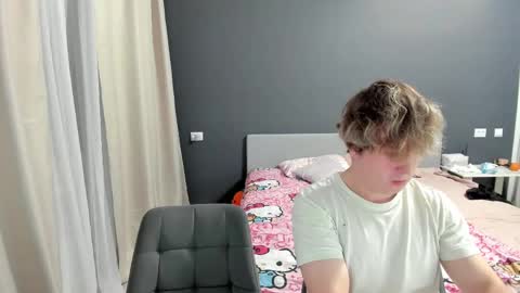 Ariel online show from April 2026 09:20:02 PM