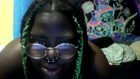 Bbg Luvv online show from June 2026 10:32:01 PM