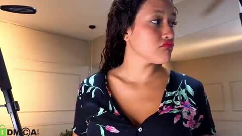 arielblossom____ online show from February 2026 11:42:02 AM