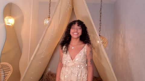 Snapshot of ariella_ruiz chatting on December 2024 12:36:01 PM A R I online show from December 2024 12:36:01 PM