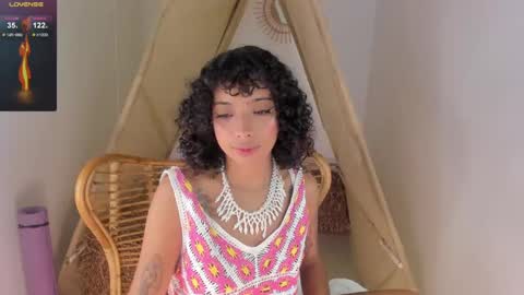 Snapshot of ariella_ruiz chatting on October 2025 12:14:02 PM A R I online show from October 2025 12:14:02 PM