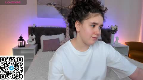 Snapshot of ariella_sol chatting on January 2025 04:18:02 AM Ariella GTM3 Tue Wed Thu Fri Sat 0400 am-1030pm online show from January 2025 04:18:02 AM