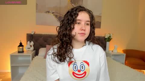 Snapshot of ariella_sol chatting on February 2025 01:09:01 AM Ariella GTM3 Tue Wed Thu Fri Sat 0400 am-1030pm online show from February 2025 01:09:01 AM