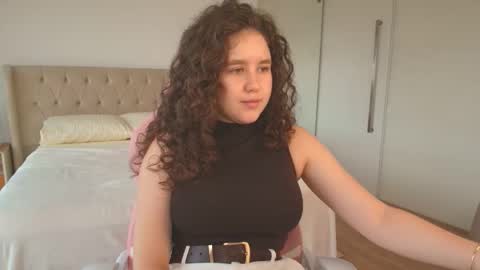 Snapshot of ariella_sol chatting on February 2026 07:25:02 PM Ariella GTM3 Tue Wed Thu Fri Sat 0400 am-1030pm online show from February 2026 07:25:02 PM