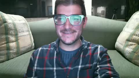 Snapshot of arielsinho chatting on January 2025 05:52:01 AM Anon online show from January 2025 05:52:01 AM