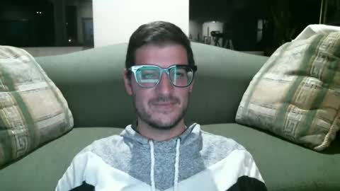 Snapshot of arielsinho chatting on January 2025 12:33:01 AM Anon online show from January 2025 12:33:01 AM