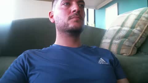 Snapshot of arielsinho chatting on January 2025 10:45:01 PM Anon online show from January 2025 10:45:01 PM