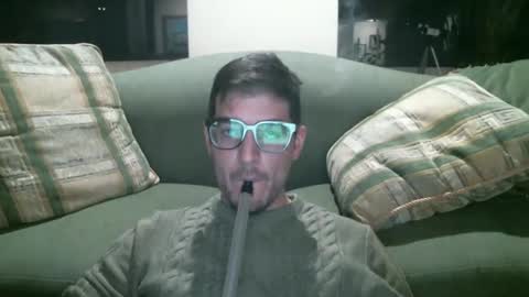 Snapshot of arielsinho chatting on February 2025 03:12:01 AM Anon online show from February 2025 03:12:01 AM