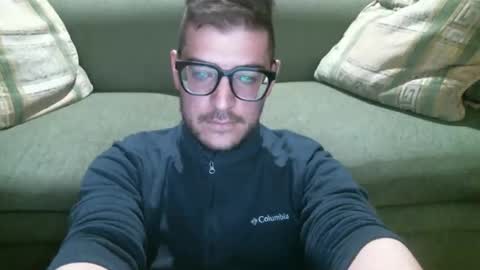 Snapshot of arielsinho chatting on October 2025 12:14:01 AM Anon online show from October 2025 12:14:01 AM