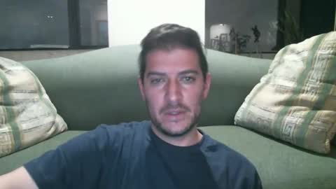 Snapshot of arielsinho chatting on November 2025 02:25:02 AM Anon online show from November 2025 02:25:02 AM