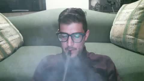 Snapshot of arielsinho chatting on December 2025 03:59:01 AM Anon online show from December 2025 03:59:01 AM