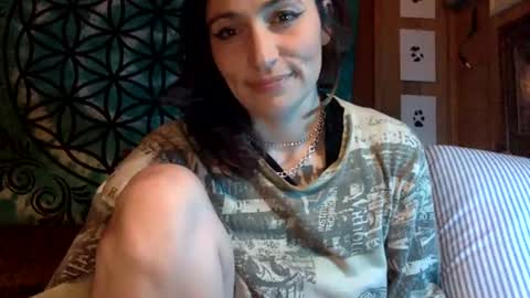 ariel  colin when hes here online show from March 2025 12:33:02 AM