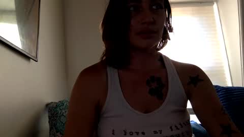 ariel  colin when hes here online show from October 2025 09:13:02 PM