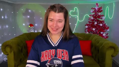 Ari online show from December 2024 08:32:01 PM