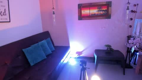  Arianna  online show from November 2025 12:27:01 PM