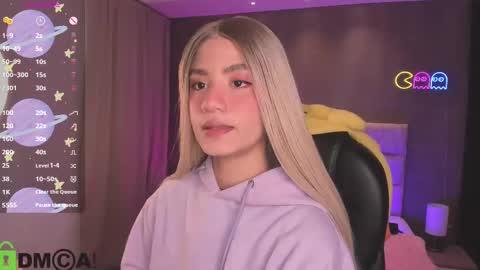 Snapshot of arinextdoor chatting on September 2025 10:35:02 PM Ari online show from September 2025 10:35:02 PM