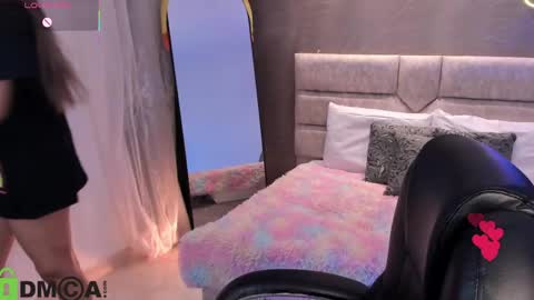 Ari  online show from May 2026 10:51:01 PM