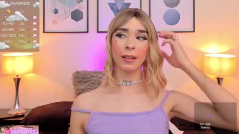 Snapshot of arivega chatting on February 2025 05:58:01 AM Nice to meet you thumb up me please its important I LOOK MY BIO DOWN online show from February 2025 05:58:01 AM