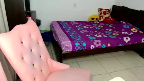 ariza1515 online show from December 2025 11:51:01 AM