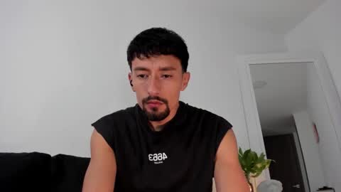 Arley Moren online show from November 2025 05:12:01 PM