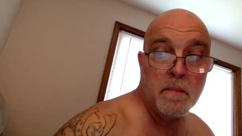 armyguy5311 online show from August 2026 10:41:02 PM