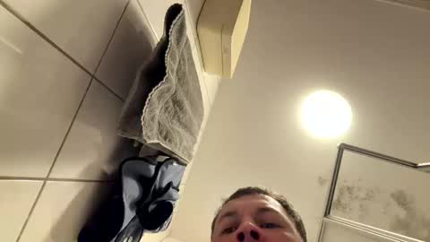 armyskater32 online show from February 2026 10:08:02 PM