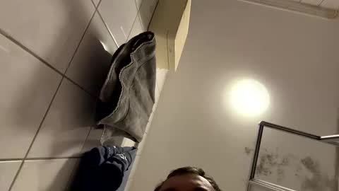 armyskater32 online show from March 2026 09:32:02 PM