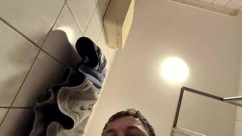 armyskater32 online show from April 2026 08:40:02 PM