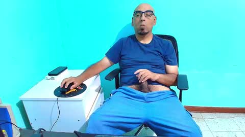 arnelux72 online show from March 2026 05:22:01 AM