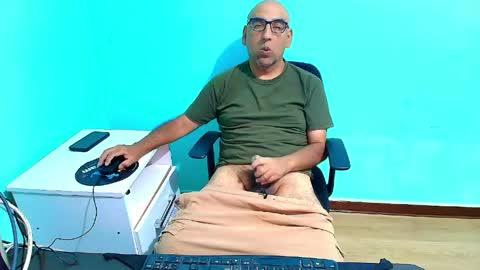 arnelux72 online show from April 2026 05:49:02 AM