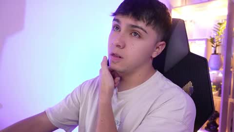 aron__cooper online show from February 2026 12:18:02 AM