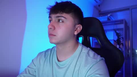 aron__cooper online show from April 2026 02:43:01 AM