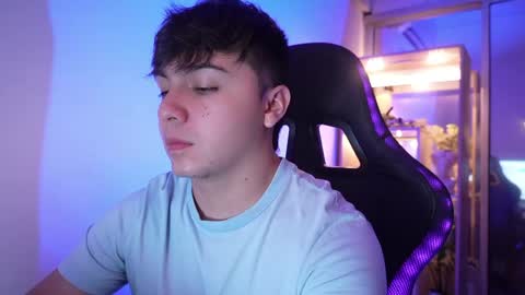 aron__cooper online show from April 2026 12:33:01 AM