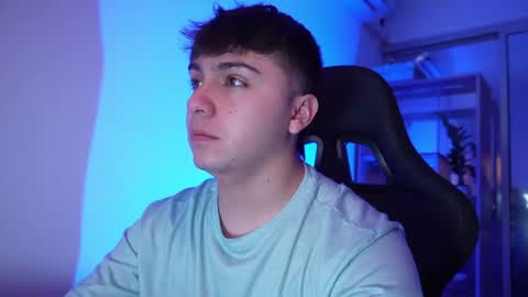 aron__cooper online show from June 2026 01:32:01 AM