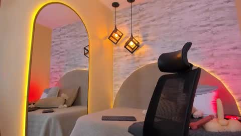 ARON BOLT online show from March 2026 03:33:01 AM