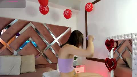 Aron cruz  online show from February 2026 01:00:01 PM