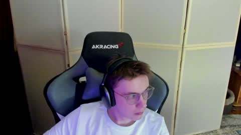 Snapshot of aron_neall chatting on December 2024 05:18:02 AM biggest penis online show from December 2024 05:18:02 AM