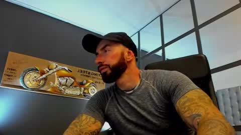 Snapshot of arongrant chatting on June 2026 08:53:01 AM AronGrant online show from June 2026 08:53:01 AM