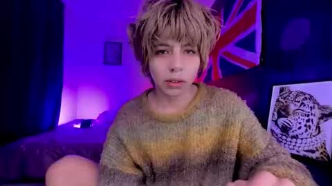Snapshot of aronn_44 chatting on June 2026 07:25:02 AM Aaron online show from June 2026 07:25:02 AM