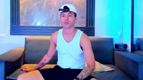 Aroon   online show from November 2025 11:54:02 AM