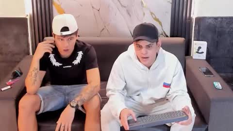 Aroon   online show from April 2026 03:48:02 AM