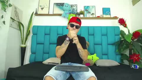 Snapshot of aroon_sexx21 chatting on June 2026 01:42:02 PM Aroon online show from June 2026 01:42:02 PM