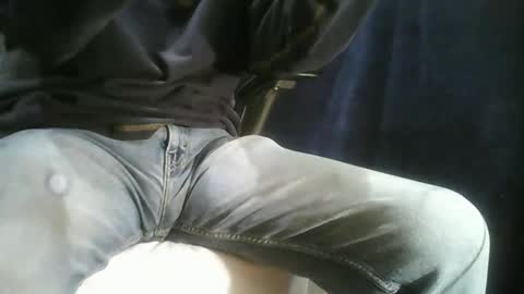 Aroundhere online show from June 2026 02:14:02 AM