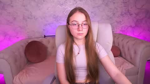 arrinawair online show from December 2025 08:53:02 AM