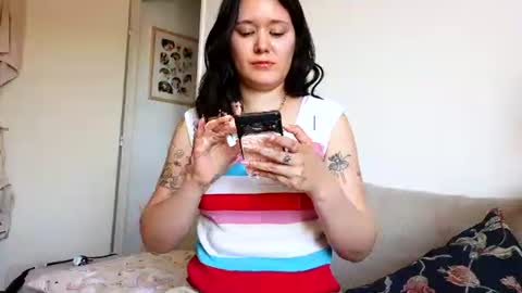 arrosemoi online show from May 2026 08:00:01 AM