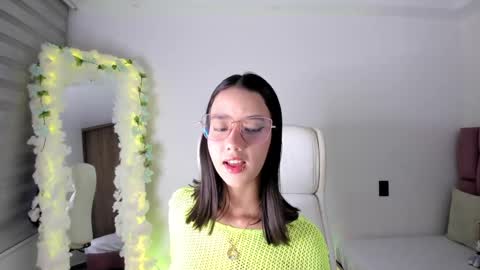 Snapshot of artbelia chatting on February 2025 01:58:02 AM Lia Rose online show from February 2025 01:58:02 AM