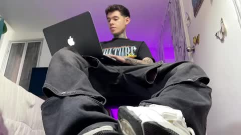   online show from December 2024 07:29:01 PM