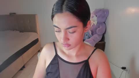Snapshot of artemis_020 chatting on June 2026 04:22:01 PM FENIX online show from June 2026 04:22:01 PM
