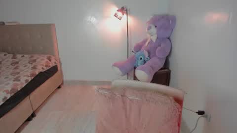 Snapshot of artemis_020 chatting on July 2026 03:18:01 PM FENIX online show from July 2026 03:18:01 PM