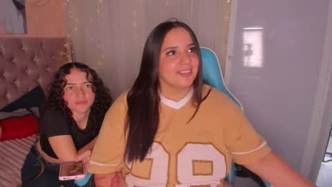 Snapshot of artemisa06 chatting on November 2025 07:41:02 AM samantha online show from November 2025 07:41:02 AM